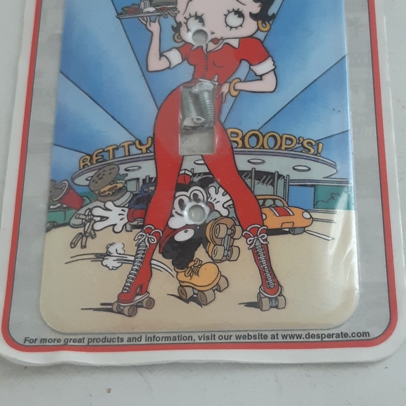 Walden Hill Collection Betty Boop Decorative Wallplate Switch Plate Cover - Picture 4 of 5